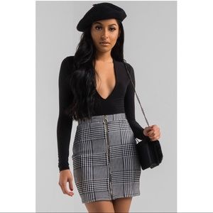 AKIRA Houndstooth Mini Zip Up Skirt